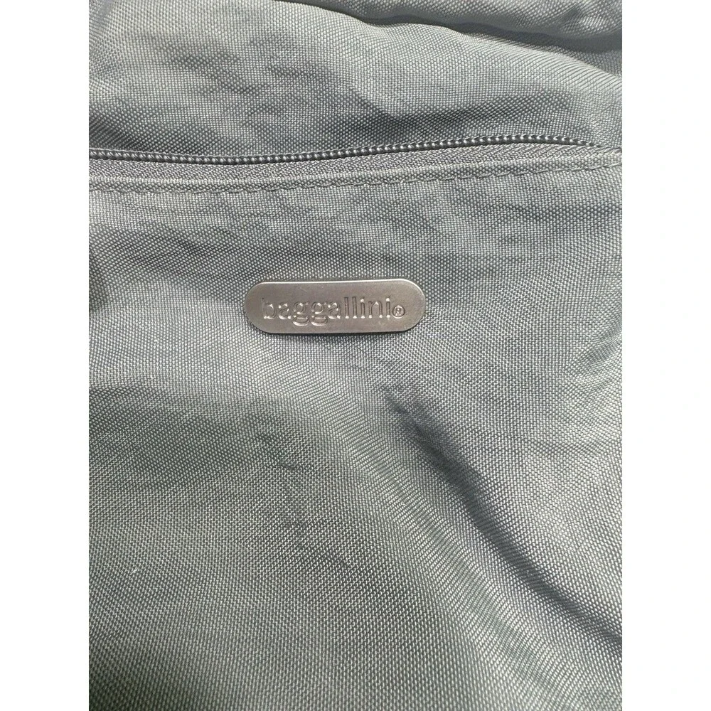 Baggallini Gray Crossbody Zip Around Organizer Travel Bag Purse Nylon EUC